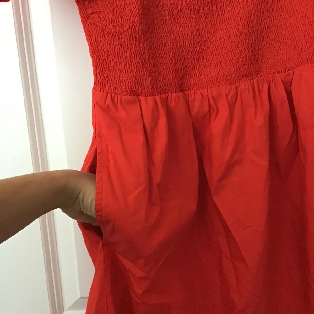 LOFT dress, short puff sleeves, smocked bust, pockets, new with tags - Picture 5 of 8